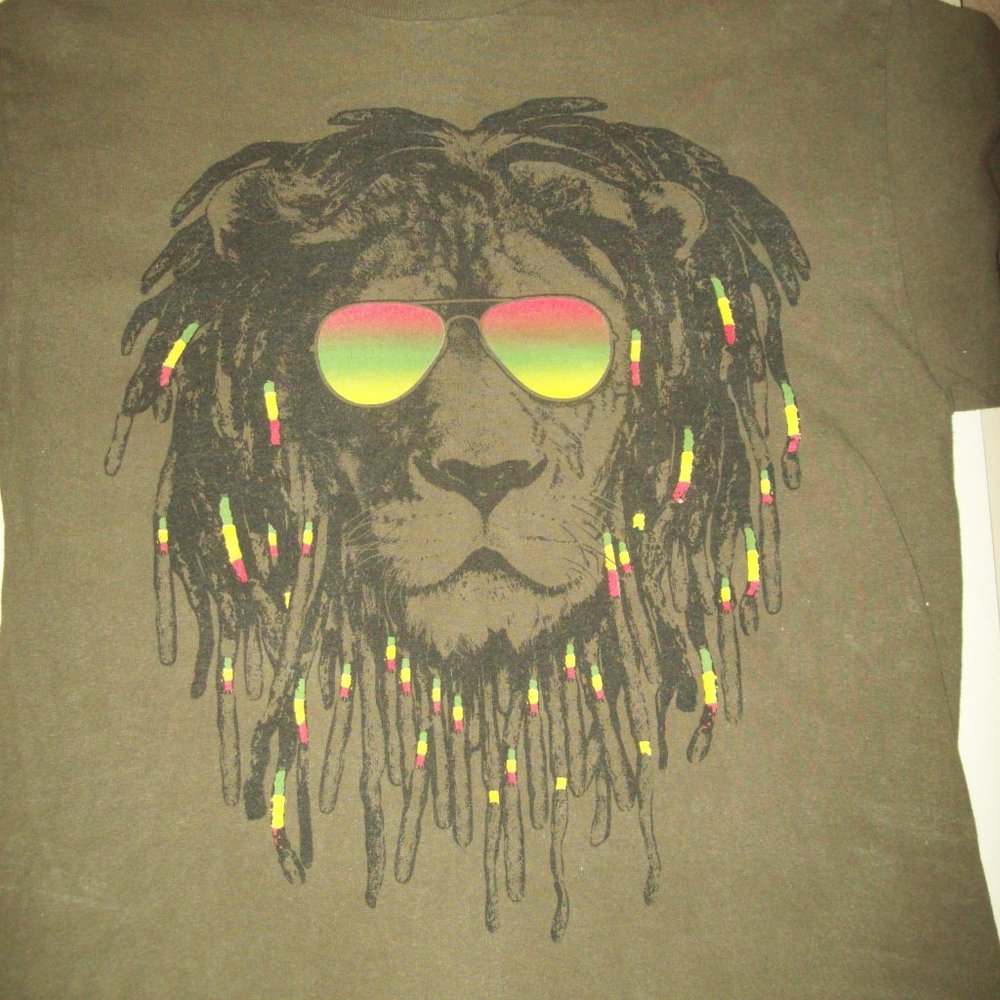 Chemistry T-shirt Sz L